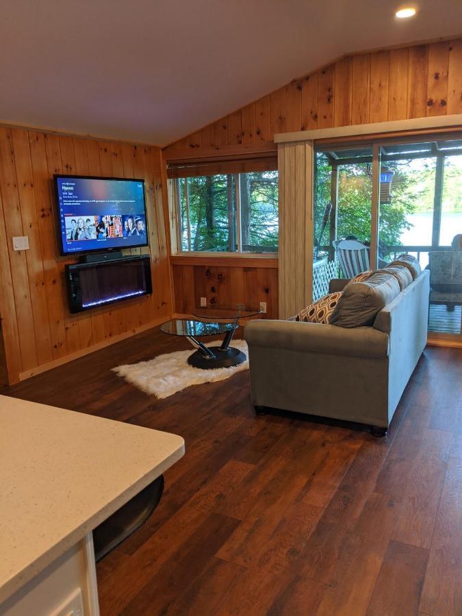 Panoramic Water Views , Cozy House In Henniker ,Nh别墅 外观 照片